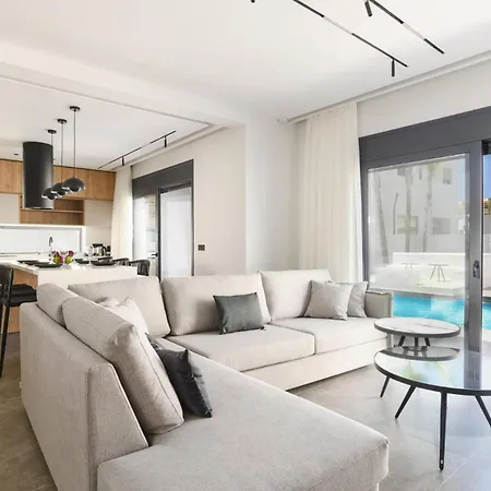 Villa Dolce Evelia By *